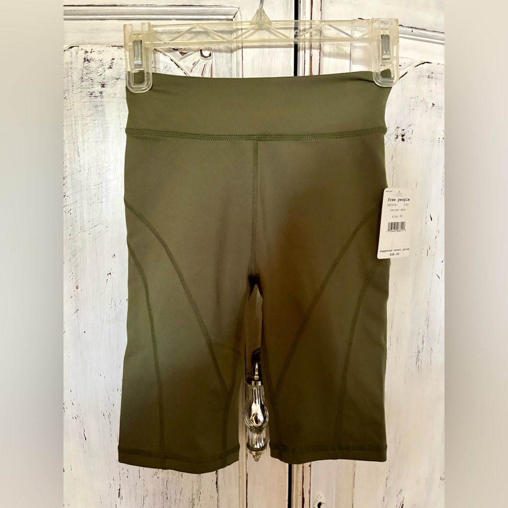 Free people workout shorts xs NWT